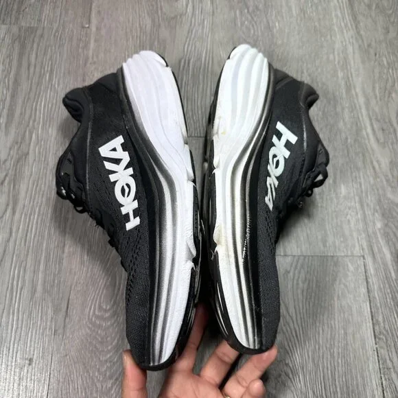 Hoka One One Mens Bondi 8 1123202 BWHT Black Running Shoes Sneakers Size 8.5 D